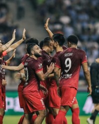 蓝鲸体育-【中超】巴尔加斯帽子戏法 海港客场6比0胜10人深圳